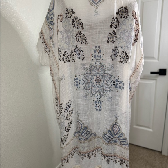 Altar'd State Kimono Floral Tassel  Open Front Size One Size.  #242 - Picture 6 of 11